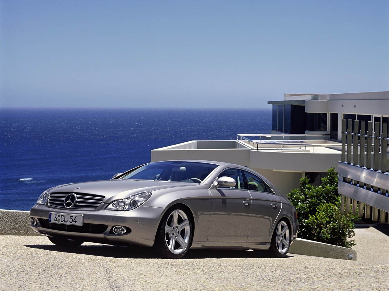 2004 Mercedes-Benz CLS (fot. autoshow.ro)