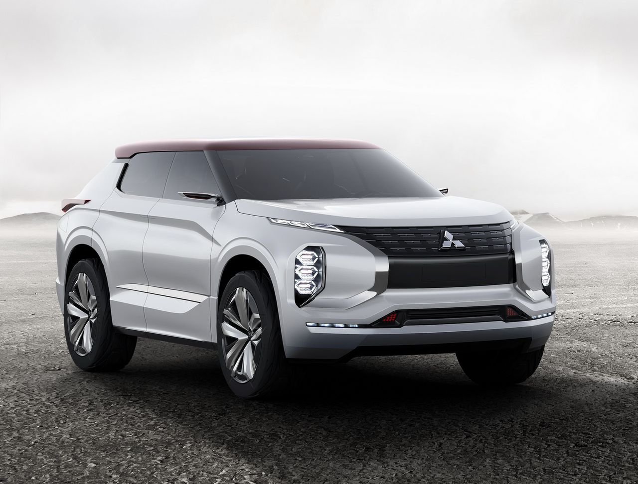 Mitsubishi GT-PHEV Concept na pierwszych zdjęciach