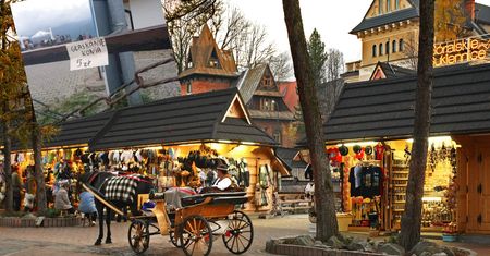 Każą sobie płacić za "głaskanie konia". Górale zarabiają jak się da