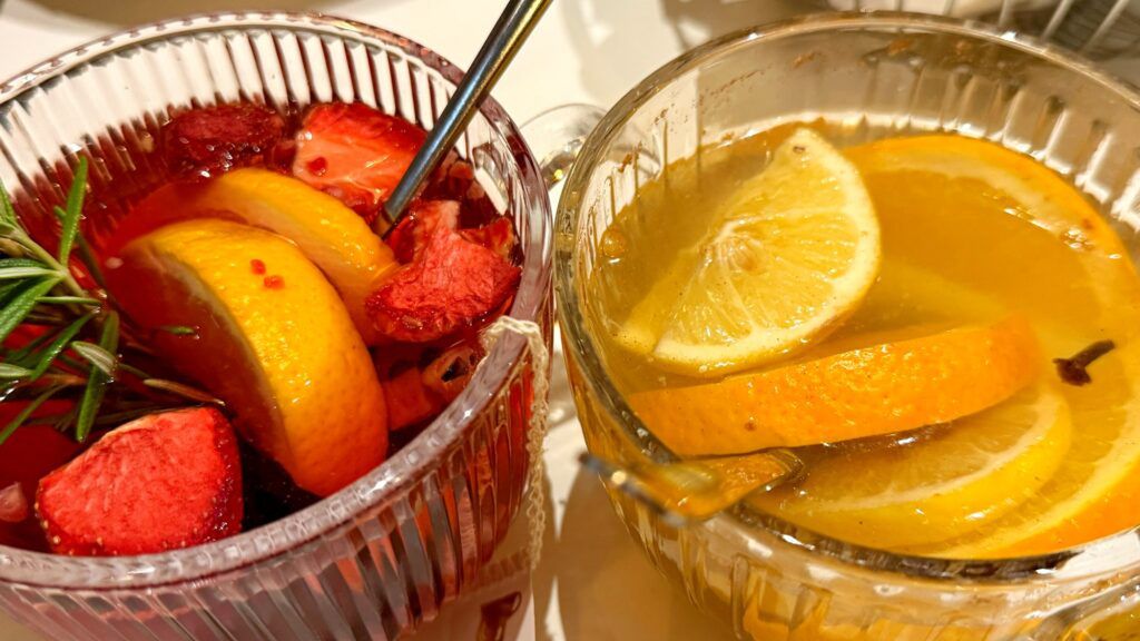 Najlepsze zdrowe herbaty na jesień, które poprawiają humor