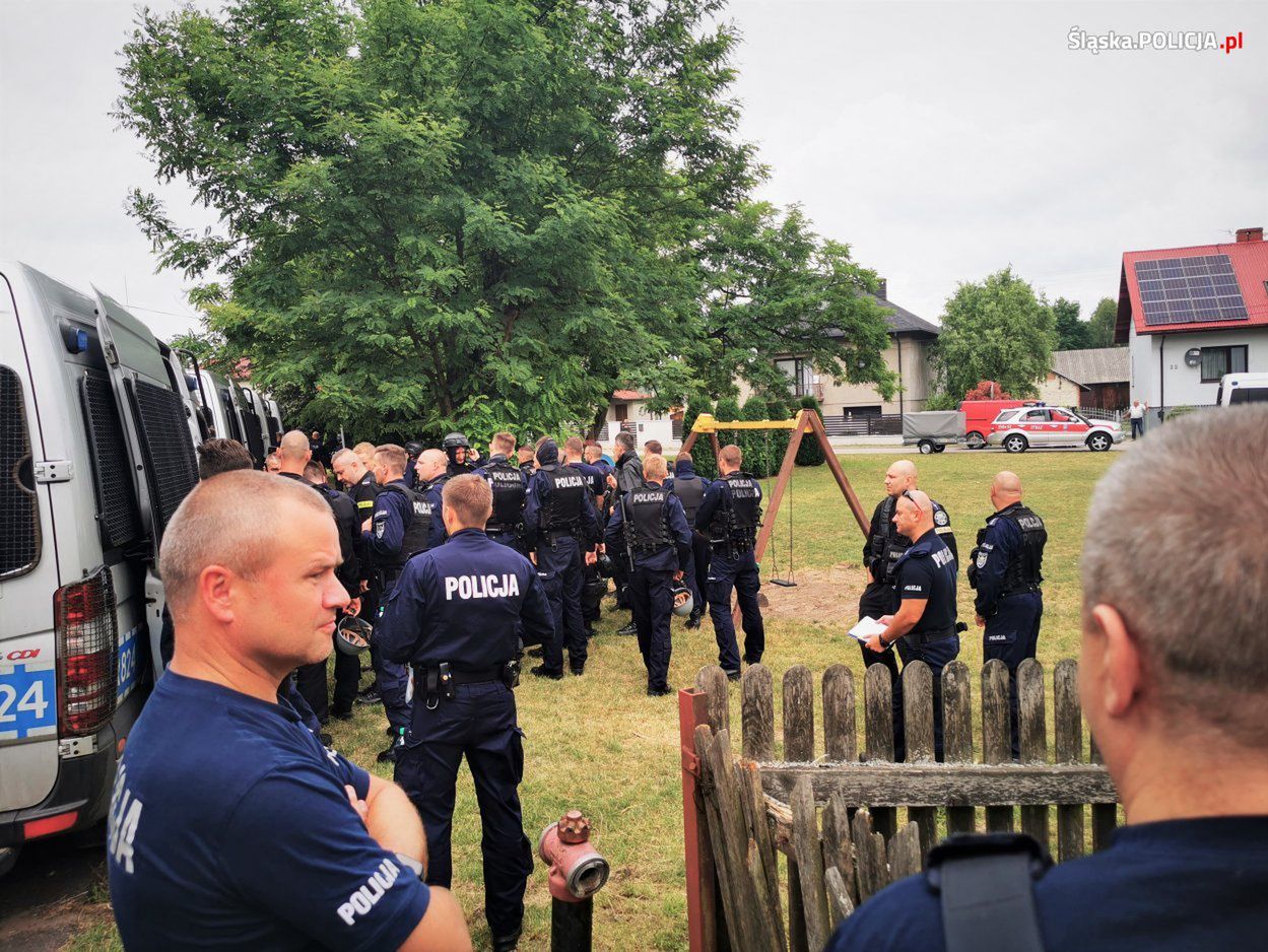 Tragedia w Borowcach. Były szef polskiej policji mówi o możliwym scenariuszu