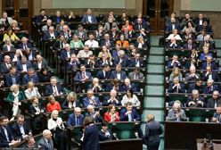 KO traci w sondażu. PiS wróży koniec rządów Tuska