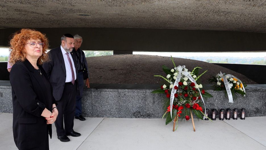 Ceremonia pamięci na Majdanku