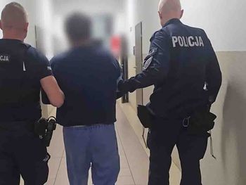 Lubań: Rzucił nożem w partnerkę w dziewiątym miesiącu ciąży