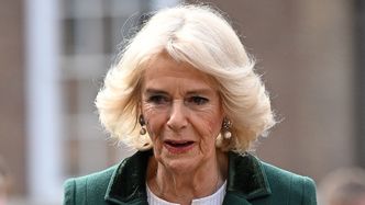 Camilla Parker Bowles złamała królewską etykietę. Zachowała się ZBYT SWOBODNIE (FOTO)