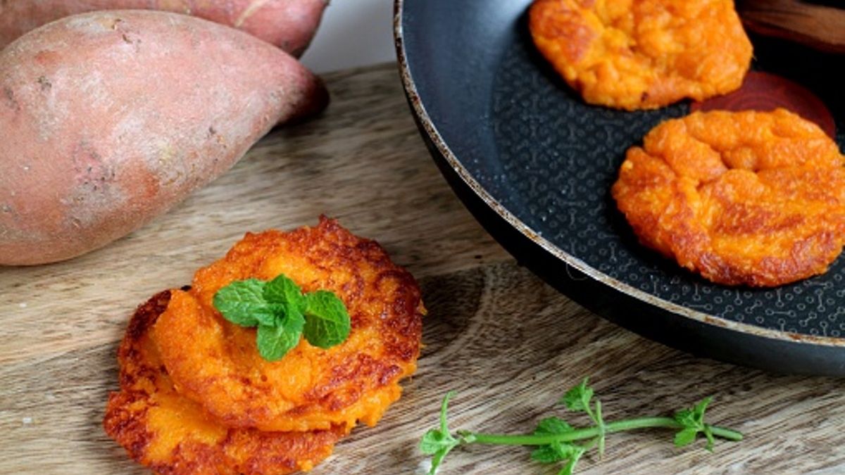 Placki ziemniaczane z batatów są smaczne i proste w przygotowaniu