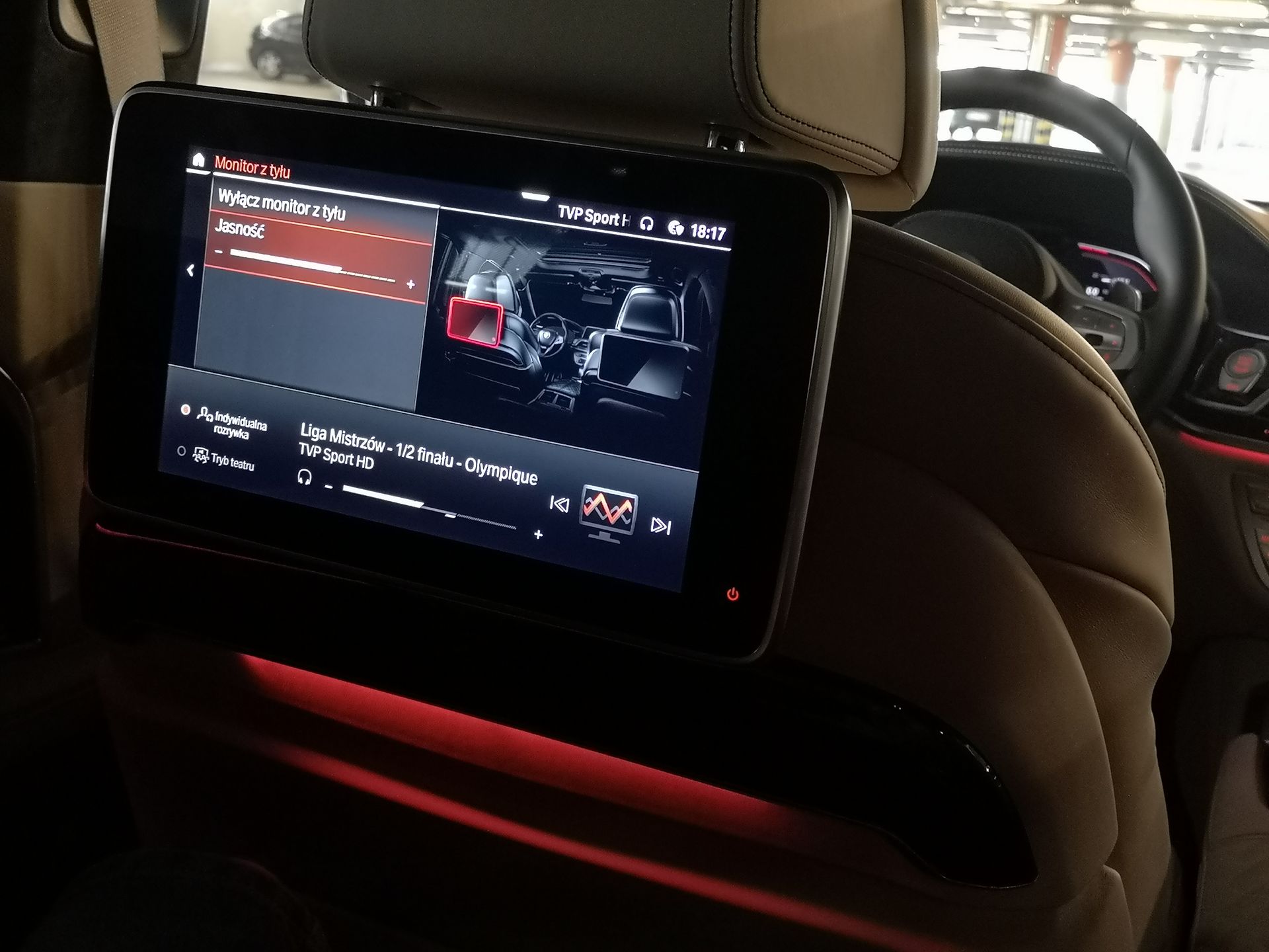 BMW 750i xDrive: Systemy wsparcia kierowcy, Night Vision, zdalne sterowanie i audio Bowers & Wilkins 46
