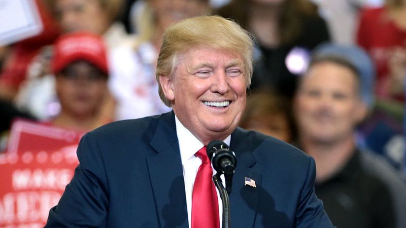 Chcą zaprzysiężyć Trumpa na prezydenta