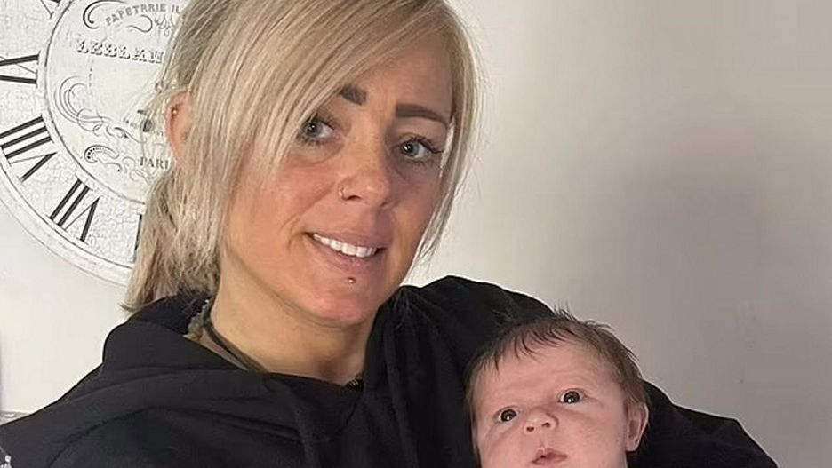 Poszła na wykład z 10-tygodniowym dzieckiem. "Mój syn jest najmłodszym studentem w Wielkiej Brytanii"