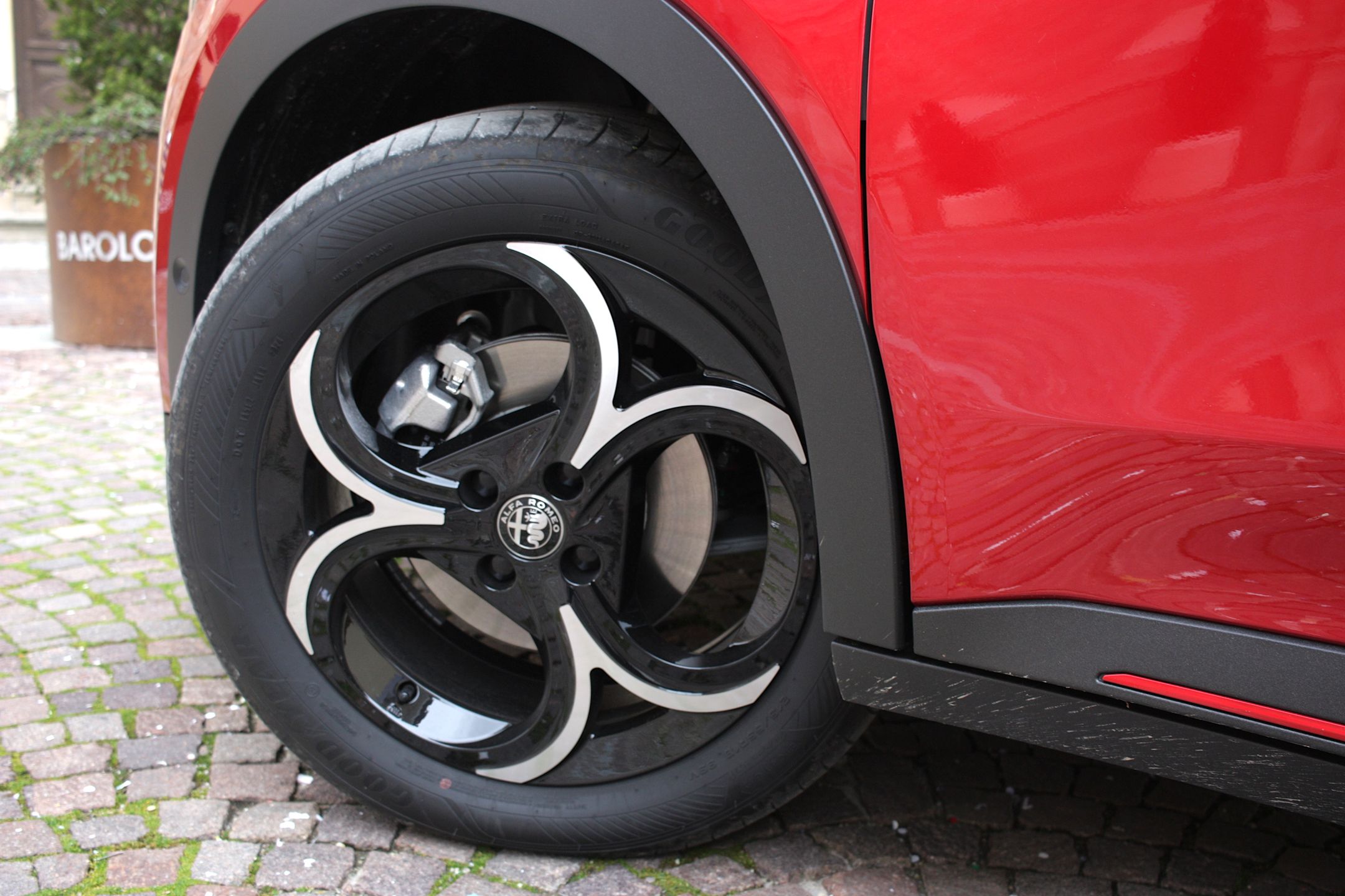 Alfa Romeo Junior Ibrida Q4