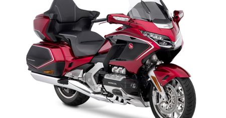Honda pracuje nad autopilotem do motocykli. Sam zmieni pas i zjedzie z autostrady