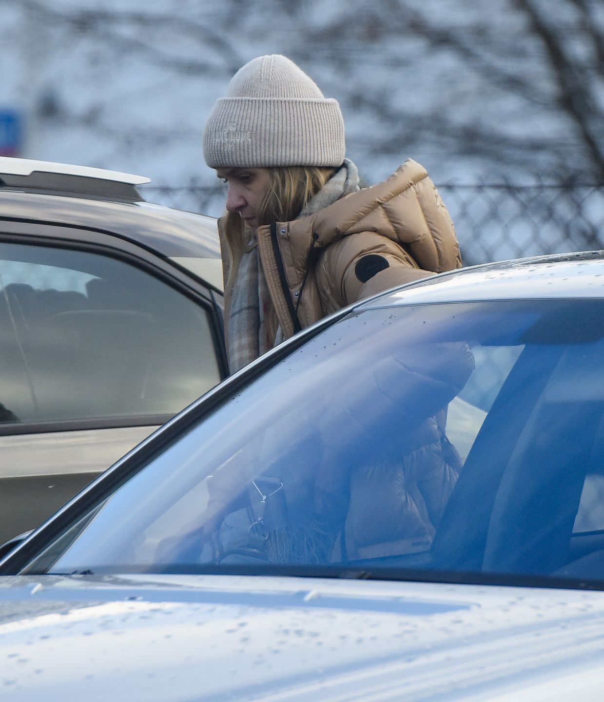 Joanna Koroniewska załatwia sprawunki w centrum Warszawy