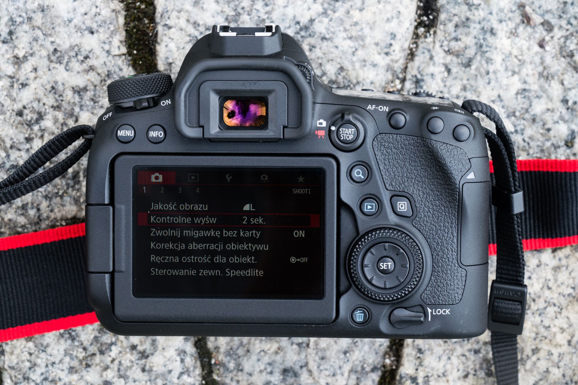 Canon EOS 6D Mark II - budżetowa pełna klatka powraca. Pierwsze wrażenia 13