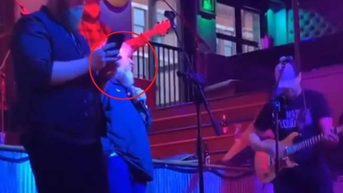 John Daly dał popis na karaoke