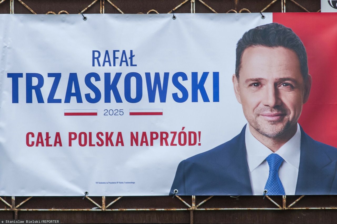 Kradzież banerów Trzaskowskiego. Sprawca miał działać na zlecenie