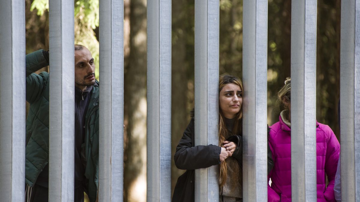 Polacy chcą mniej pomagać imigrantom i uchodźcom?