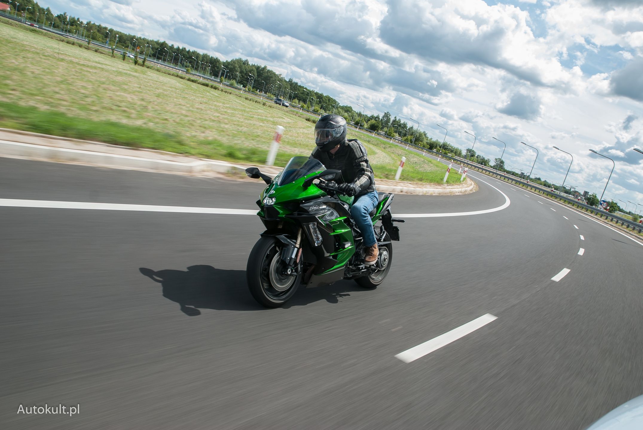 Kawasaki Ninja H2 SX