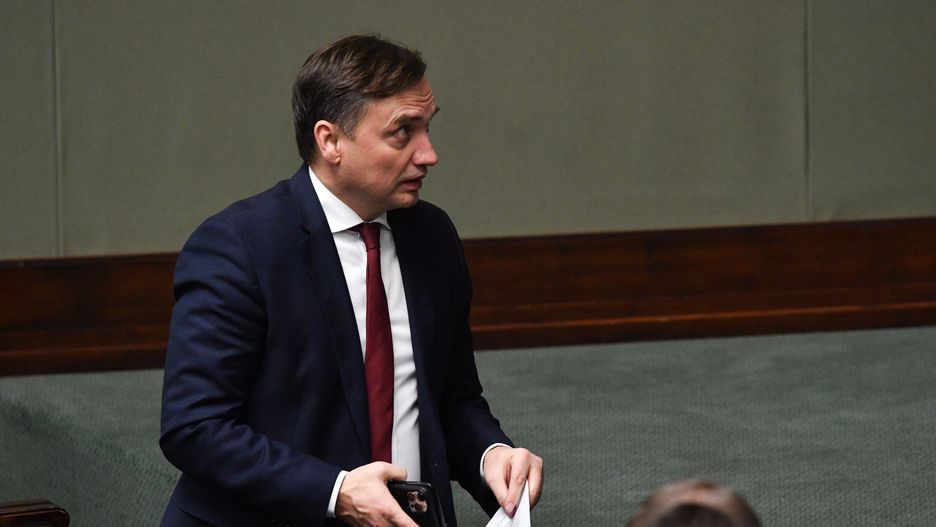 Warszawa, 01.12.2022. Minister sprawiedliwości, prokurator generalny Zbigniew Ziobro na sali obrad Sejmu w Warszawie, 1 bm. Sejm kontynuuje obrady. (sko) PAP/Radek Pietruszka