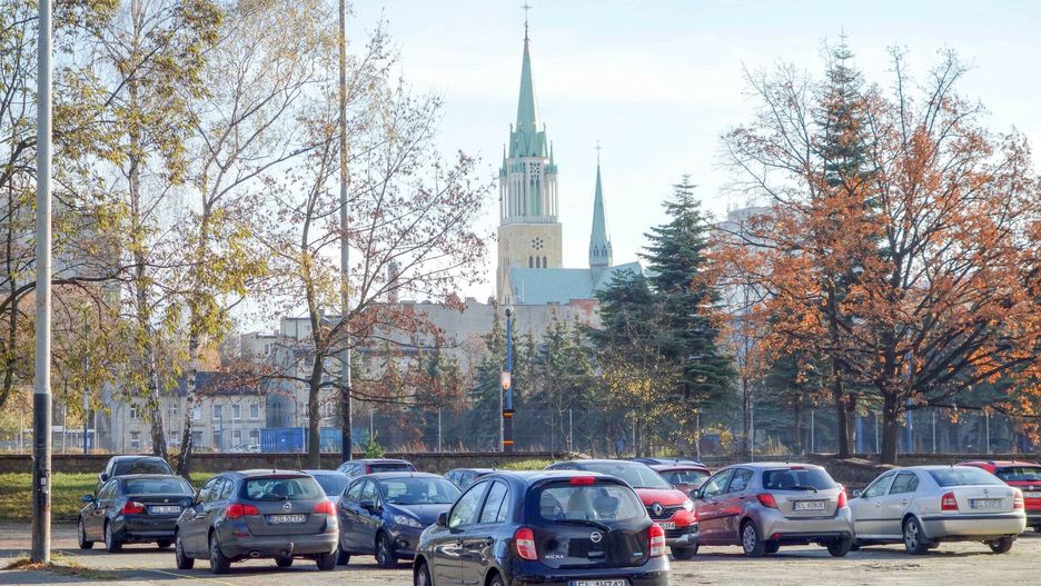 Łódź. Kuria z udziałami w gminnej spółce, jest doniesienie do prokuratury 