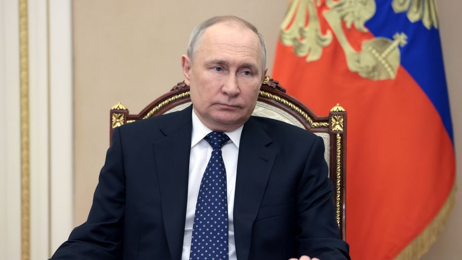 Russian President Putin chairs meeting of the Russian Security Council
epa10500542 Russian President Vladimir Putin chairs a meeting with members of the Russian Security Council via video conference at the Novo-Ogaryovo state residence, outside Moscow, Russia, 03 March 2023. Measures for the anti-terrorist protection of facilities under the jurisdiction of law enforcement agencies were discussed by Putin with the permanent members of the country's Security Council.  EPA/MIKHAIL METZEL/SPUTNIK/KREMLIN / POOL MANDATORY CREDIT 
Dostawca: PAP/EPA.
MIKHAIL METZEL/SPUTNIK/KREMLIN / POOL