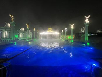 Uzdrowiskowe wafle i kieliszki z dzióbkiem. Tak leczą u naszych sąsiadów