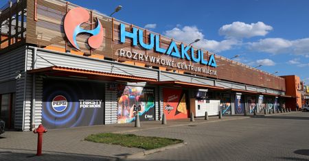 Pozwał klub Hulakula. Wygrał, ale pieniędzy nie dostał. Konta są puste