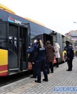 Koronawirus. Kontrolerzy razem z policją. Zapominalscy dostaną darmowe maseczki