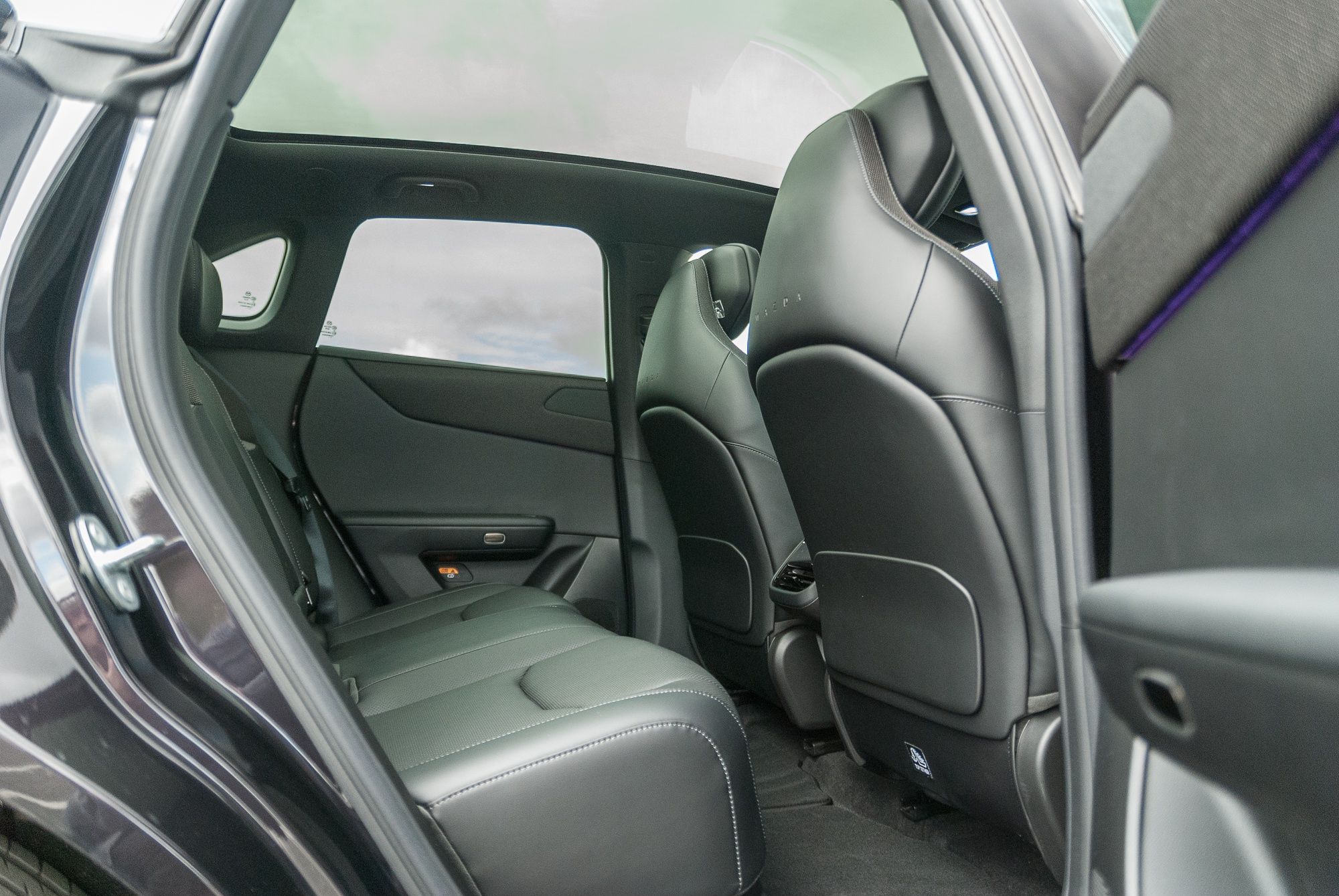 Mazda CX-6e
