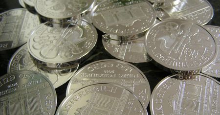 Gorączka na rynku srebra. Jakie są perspektywy inwestycyjne surowca?