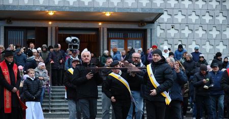 Kielce: Droga krzyżowa przeszła ulicami parafii Chrystusa Króla