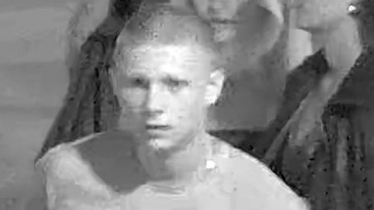 Tak wygląda mężczyzna, który może mieć coś wspólnego z pobiciem