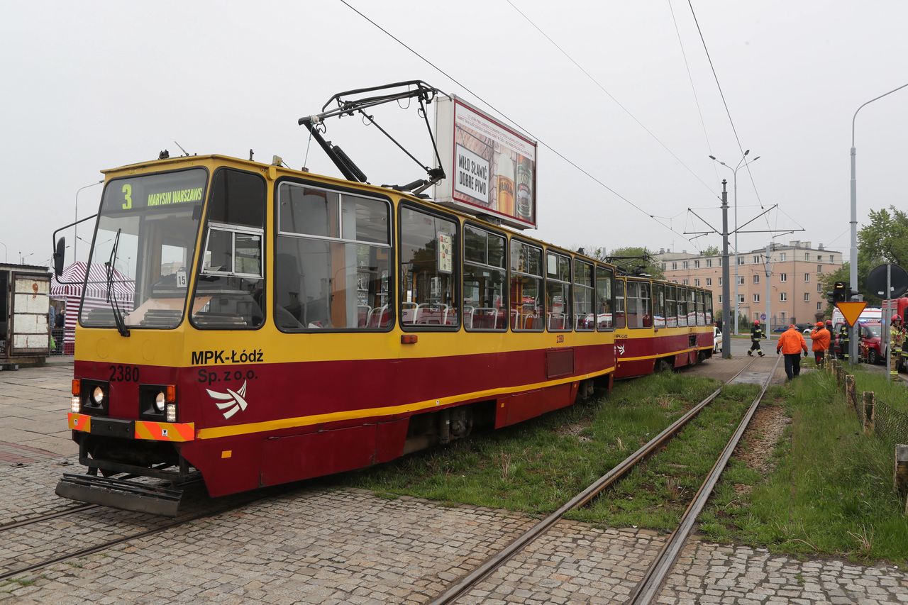 Walczyli o życie pasażerki niemal godzinę. Tragiczny finał przejazdu "trójką"