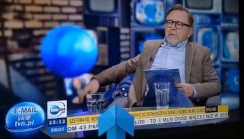 Piotr Wawrzyk i jego spodnie obśmiani w "Szkle kontaktowym" 