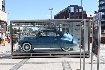 Wrocław: Przy wejściu do Rynku znajdziecie prawdzie cudo motoryzacji