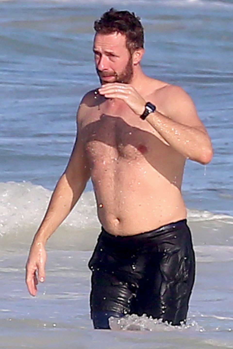 Dakota Johnson i Chris Martin bawią się na meksykańskiej plaży