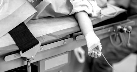 Rodzinny dramat pod Ciechanowem. Dziewczynka zatruła się środkami przeciwko gryzoniom