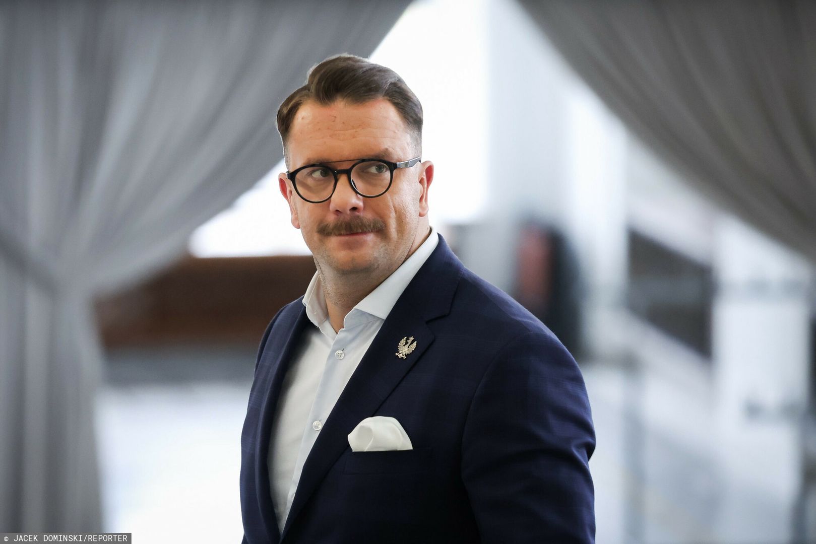 Waży się los Mejzy. KO zyskuje, PiS traci