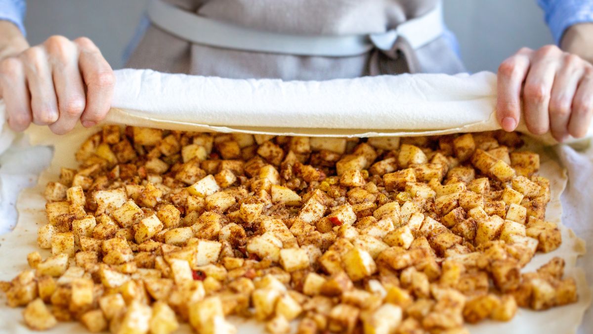 Ciasto na bazie jabłek to idealny wypiek w jesiennym klimacie