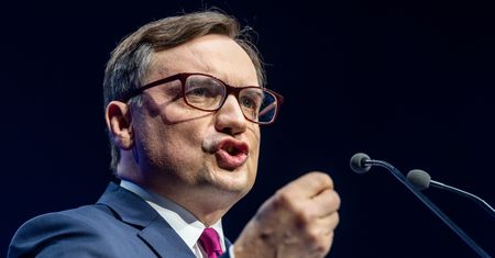 Policja szukała Ziobry. Wójcik zdradza kulisy