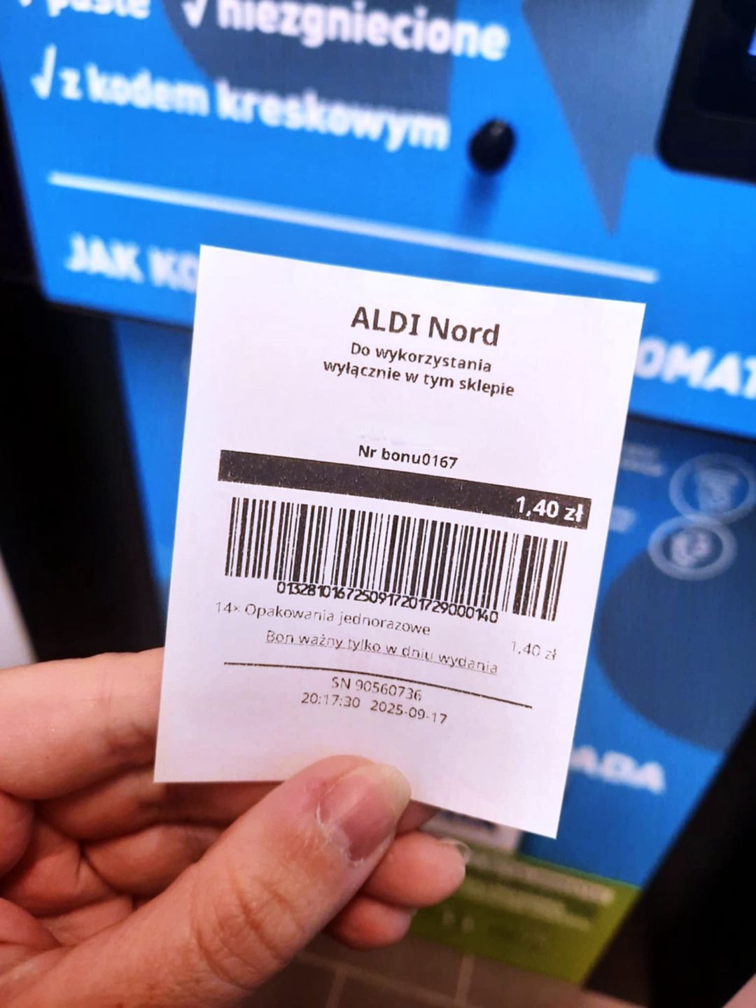 Zwrócona kaucja za oddanie butelek