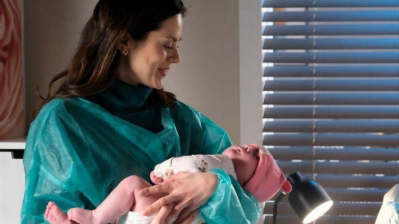 "M jak miłość", odc. 1915. Nagły poród w serialu. Kto będzie obok Kasi?!