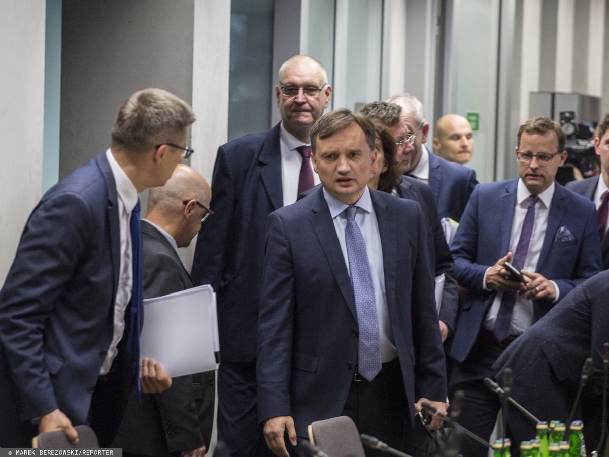 Komisja sprawiedliwości zagłosowała. Wniosek o wotum nieufności wobec Zbigniewa Ziobro idzie do Sejmu