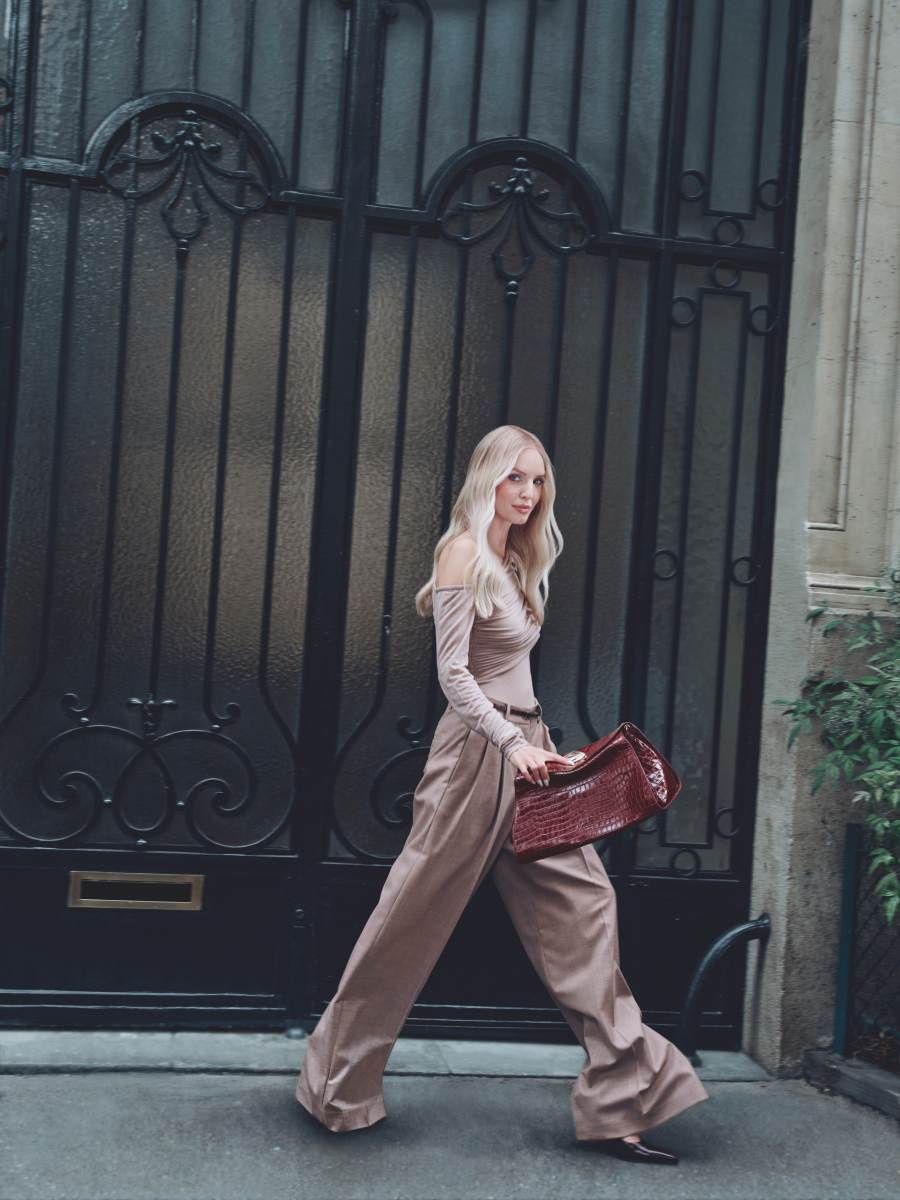 GUESS x Leonie Hanne