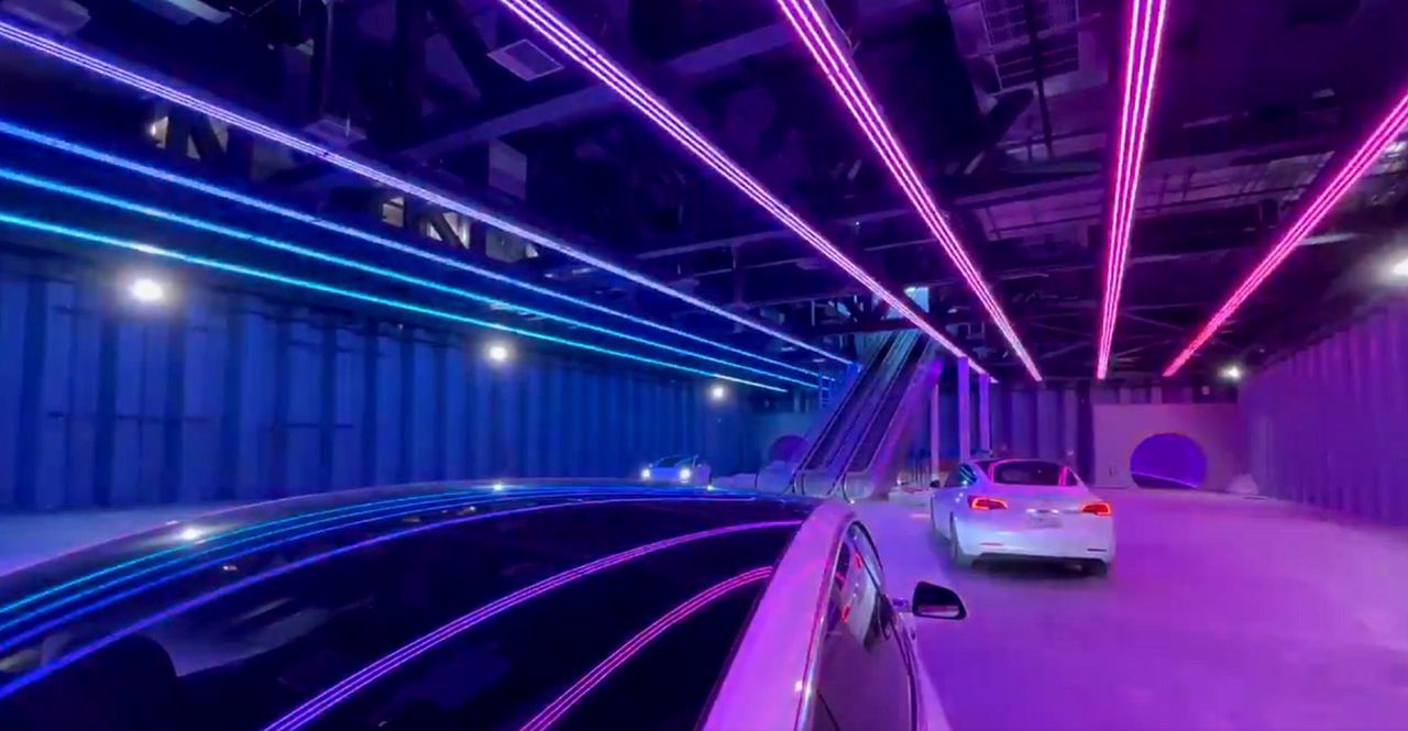 Elon Musk i The Boring Company zaprezentowali główną stację systemu Loop [Zobacz Wideo] - Elon Musk zaprezentował wygląd głównej stacji systemu transportowego Loop pod Las Vegas