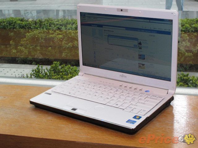 Fujitsu LifeBook SH561