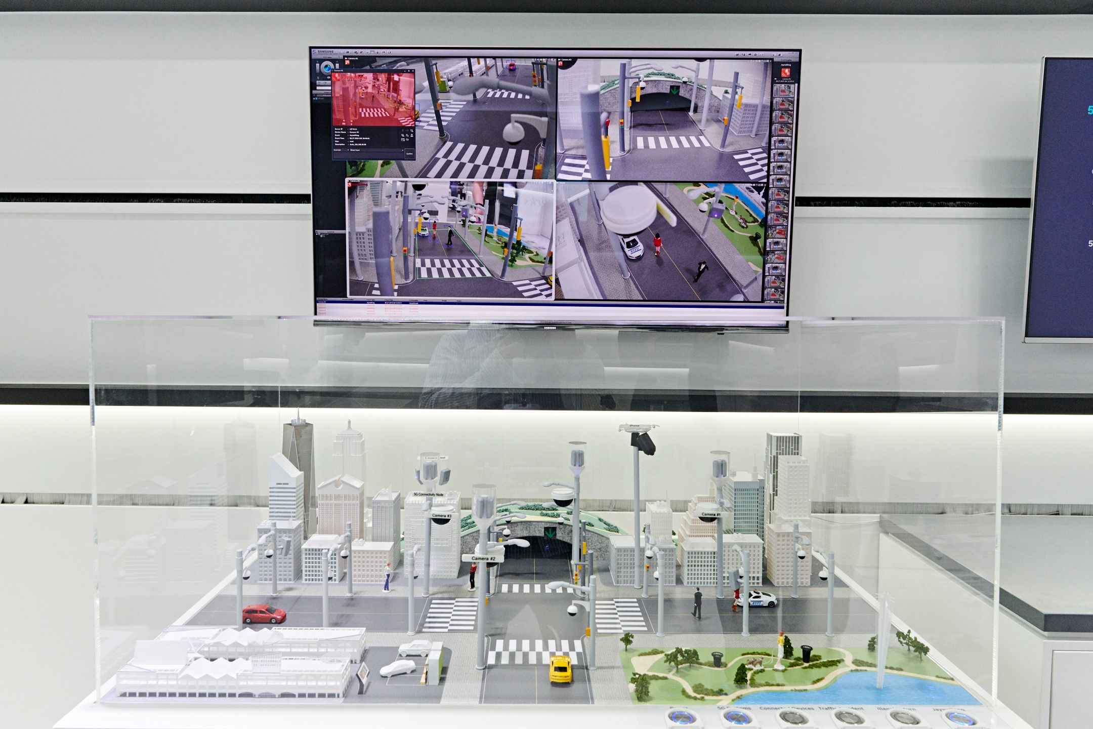 Rozmawialiśmy z szefem Samsunga. Opowiedział o 5G, powrocie Galaxy Folda i wojnie handlowej 3