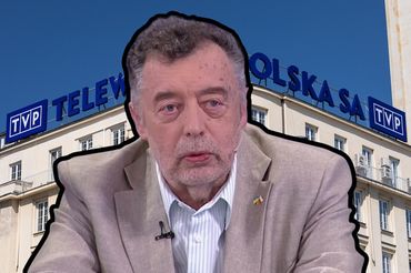 Kazimierz Wóycicki na tle siedziby Telewizji Polskiej