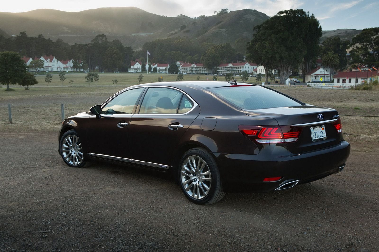 Lexus LS460, LS460 F-Sport oraz LS600h L [galeria] 64