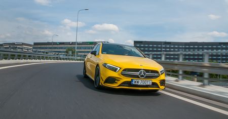 Mercedes-AMG A 35: wygląda jak hot hatch, ale to prawdziwe auto sportowe