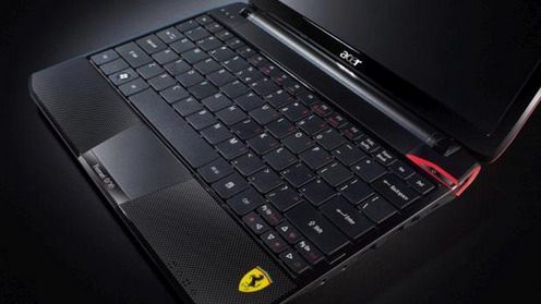 Nowy laptop Acer Ferrari One 1